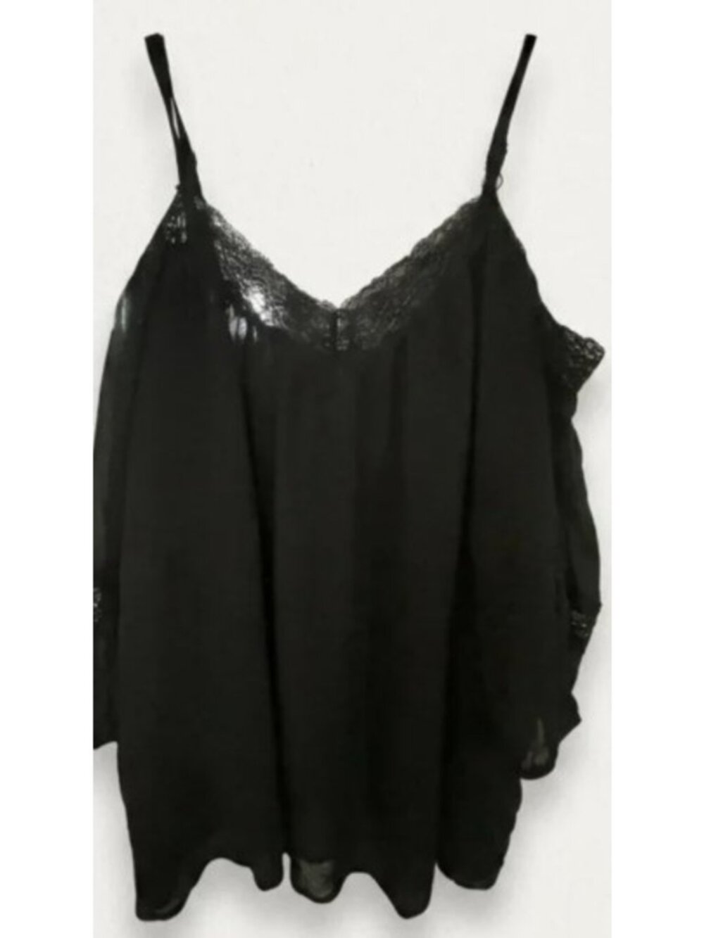 Torrid Sz 2 Black Chiffon Cold Shoulder Blouse with Lace Trim and 3/4 Sleeves